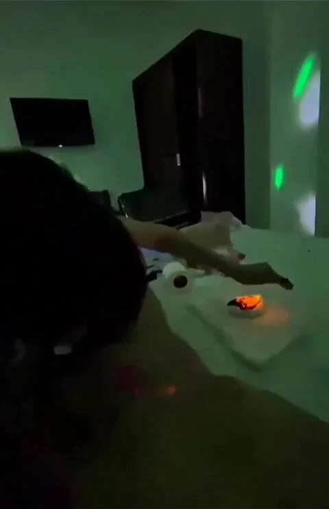 Dụ chị kế vú to chơi đồ phê rồi đụ